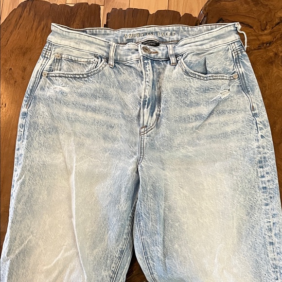 American Eagle Outfitters Light Blue Straight Leg Jeans - Picture 3 of 10